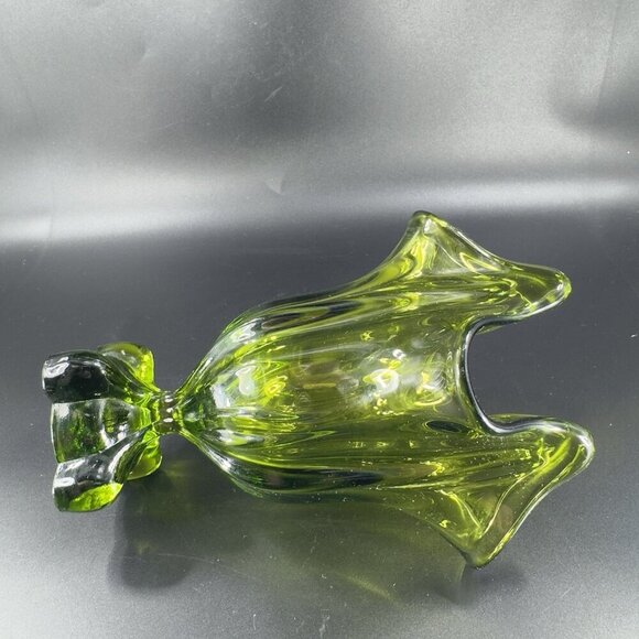 Viking Glass Avocado Green Epic Four Square Base Swung Glass Vase Bowl Dish VTG - Picture 8 of 13